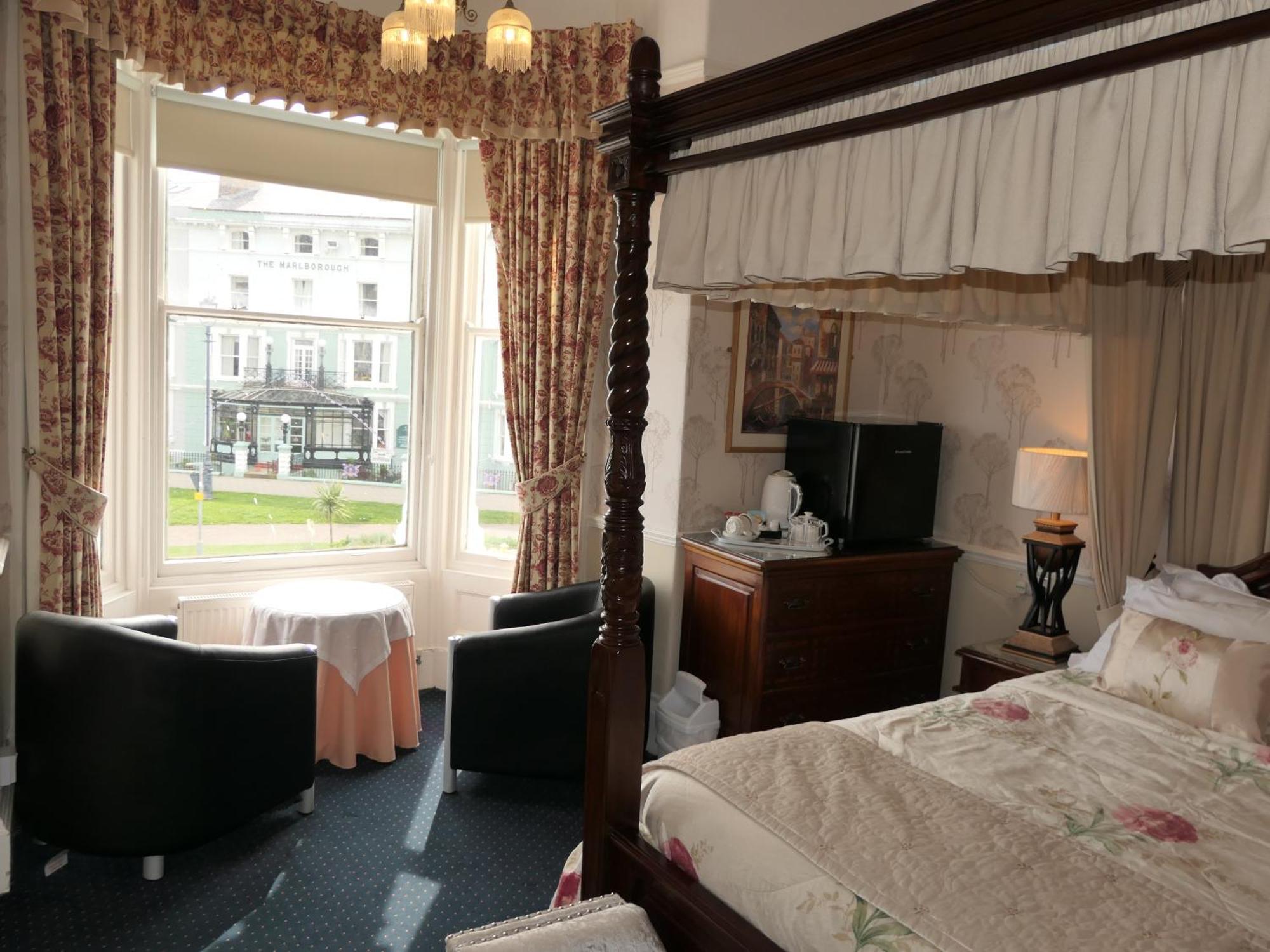 The Cumberland Bed & Breakfast Llandudno Eksteriør bilde