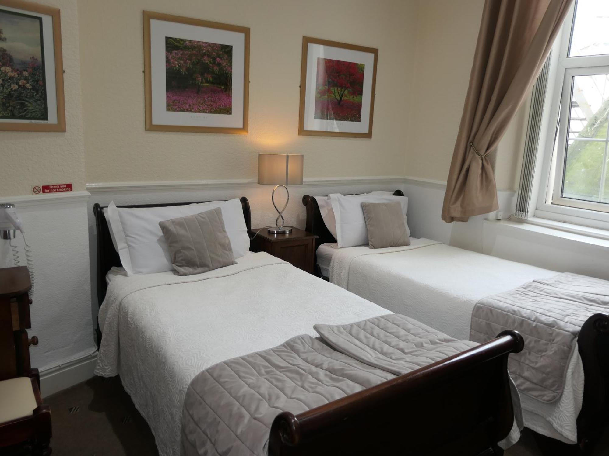 The Cumberland Bed & Breakfast Llandudno Eksteriør bilde